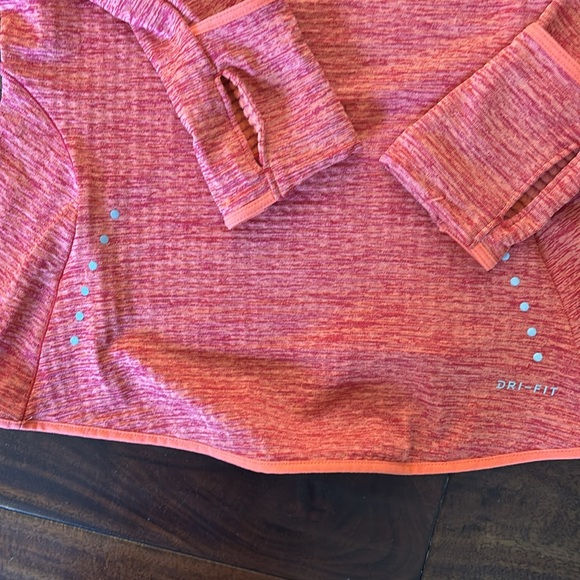 Nike | Nike element Women's Orange Quarter-Zip Sweatshirt - Picture 13 of 15